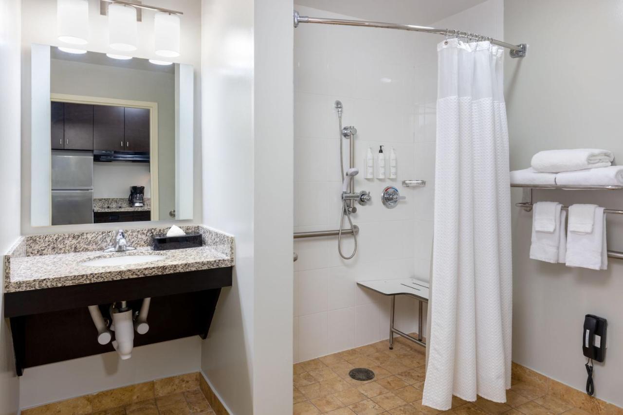 Towneplace Suites By Marriott York Bagian luar foto